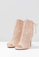 Ungetragene, elegante puderfarbene High Heels Gr. 37
