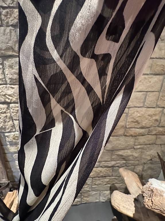 Vestiti: Kleid Zebra Grösse 44 – Usato da Schönenberg ZH venduto da Maieriisli68 3