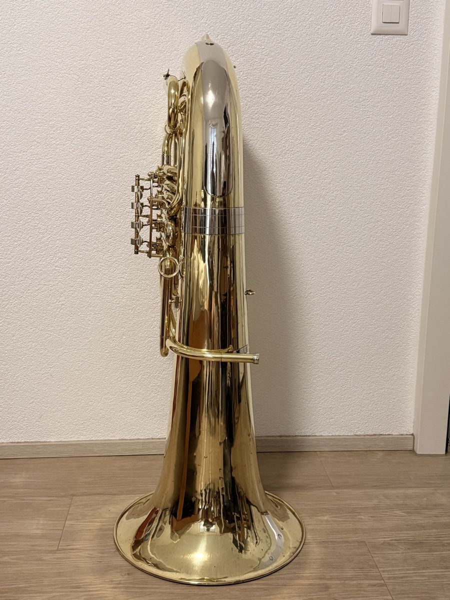 Strumenti musicali: Tuba in B AMATI mit neuem Koffer  – Usato da Grenchen venduto da Vegas45 3