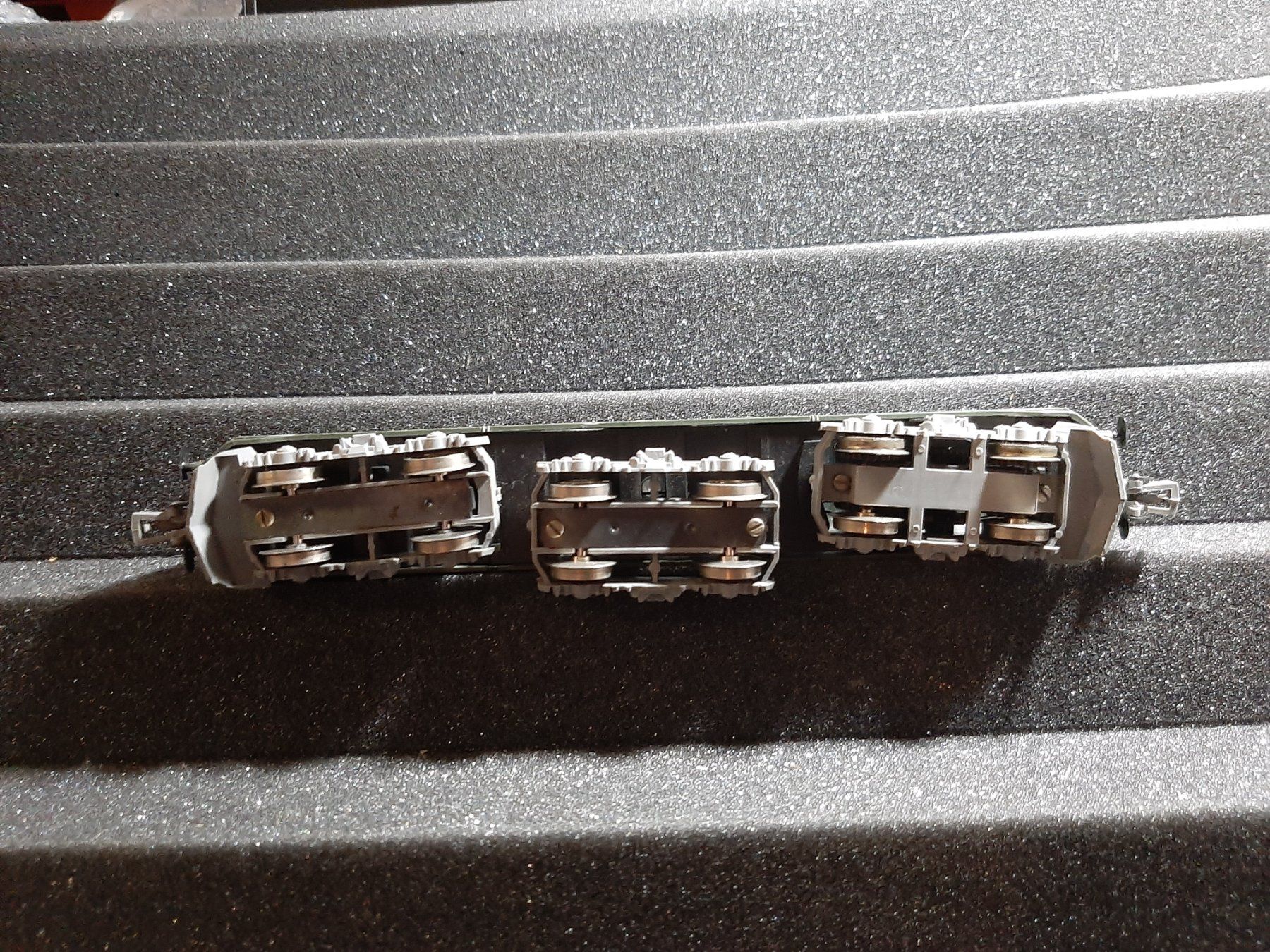 Lima Modelleisenbahnen: LIMA SBB REF 6 – Gebraucht aus Avully von RIVALIS 3