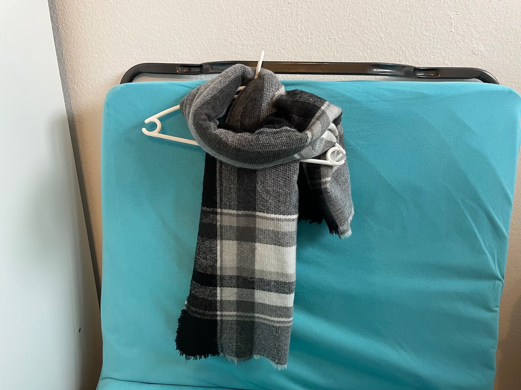 Zara Foulard & Sciarpe: Schal Zara – Usato da Basel venduto da Robyn20 3