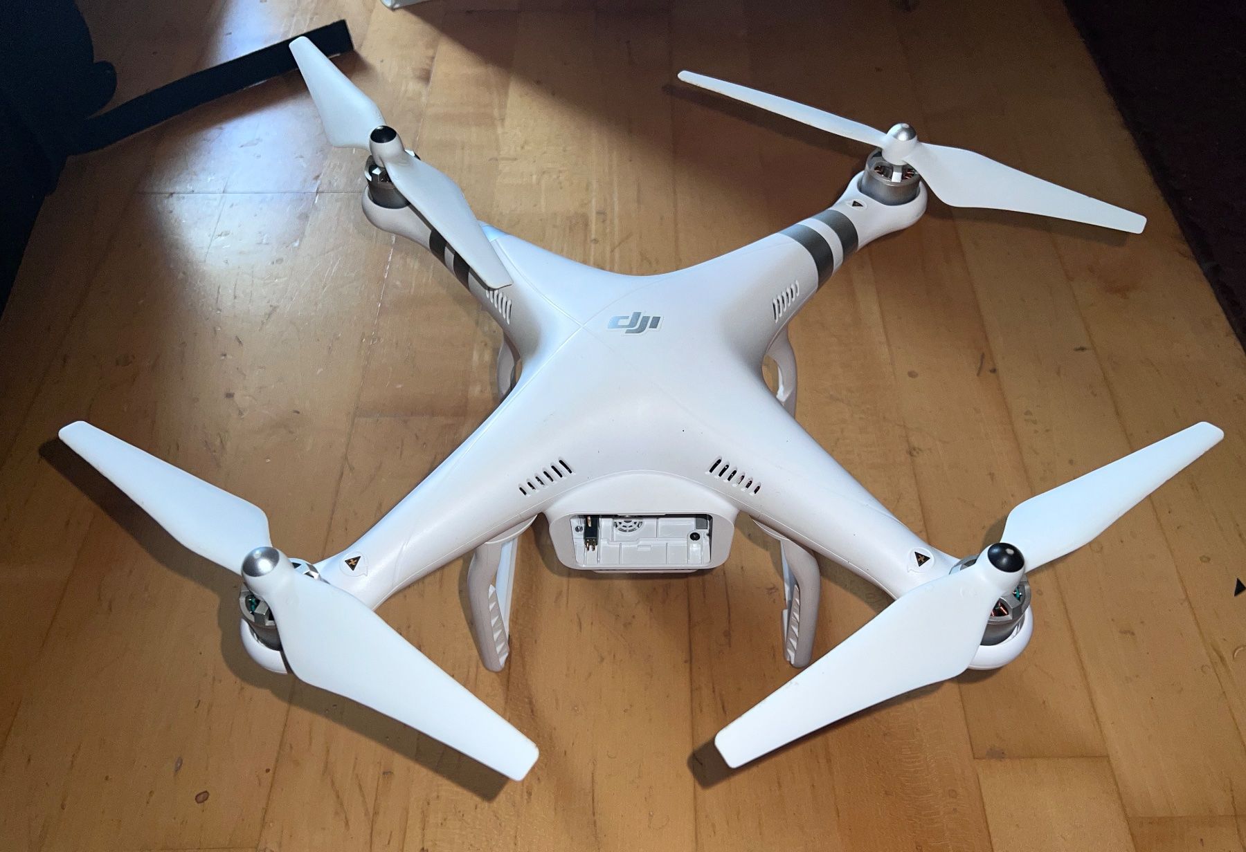 DJI Modellismo RC: DJI Phantom 3 Advanced Drohne – Usato da Unterengstringen venduto da NOISE 2