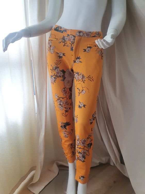 Pantalon à fleur discount zara