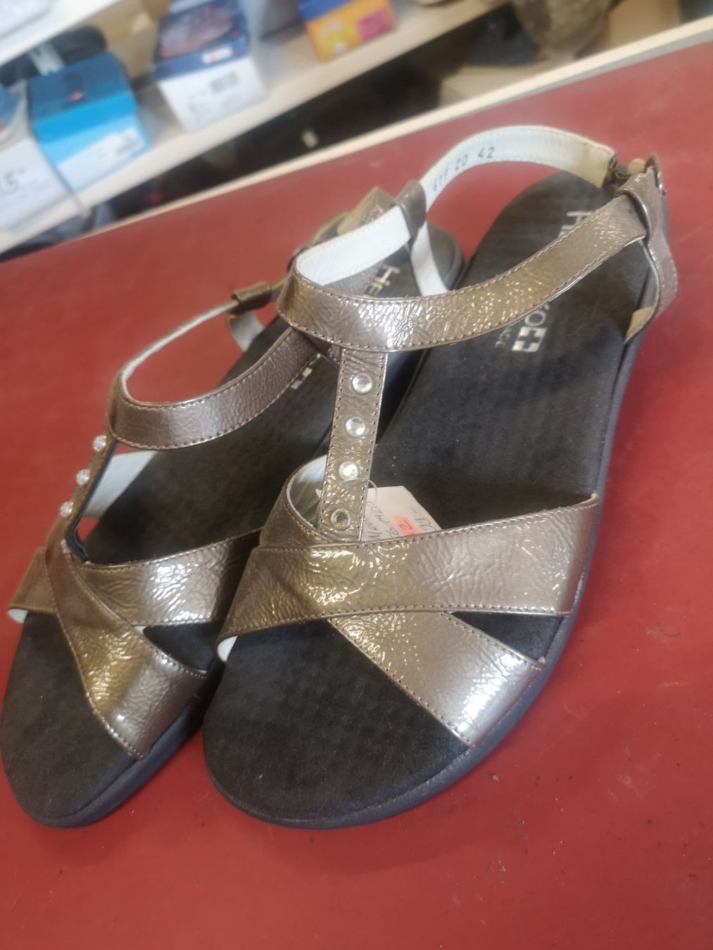 Helvesko Damenschuhe: Helvesko – Neu und originalverpackt aus Möhlin von Highwaytom