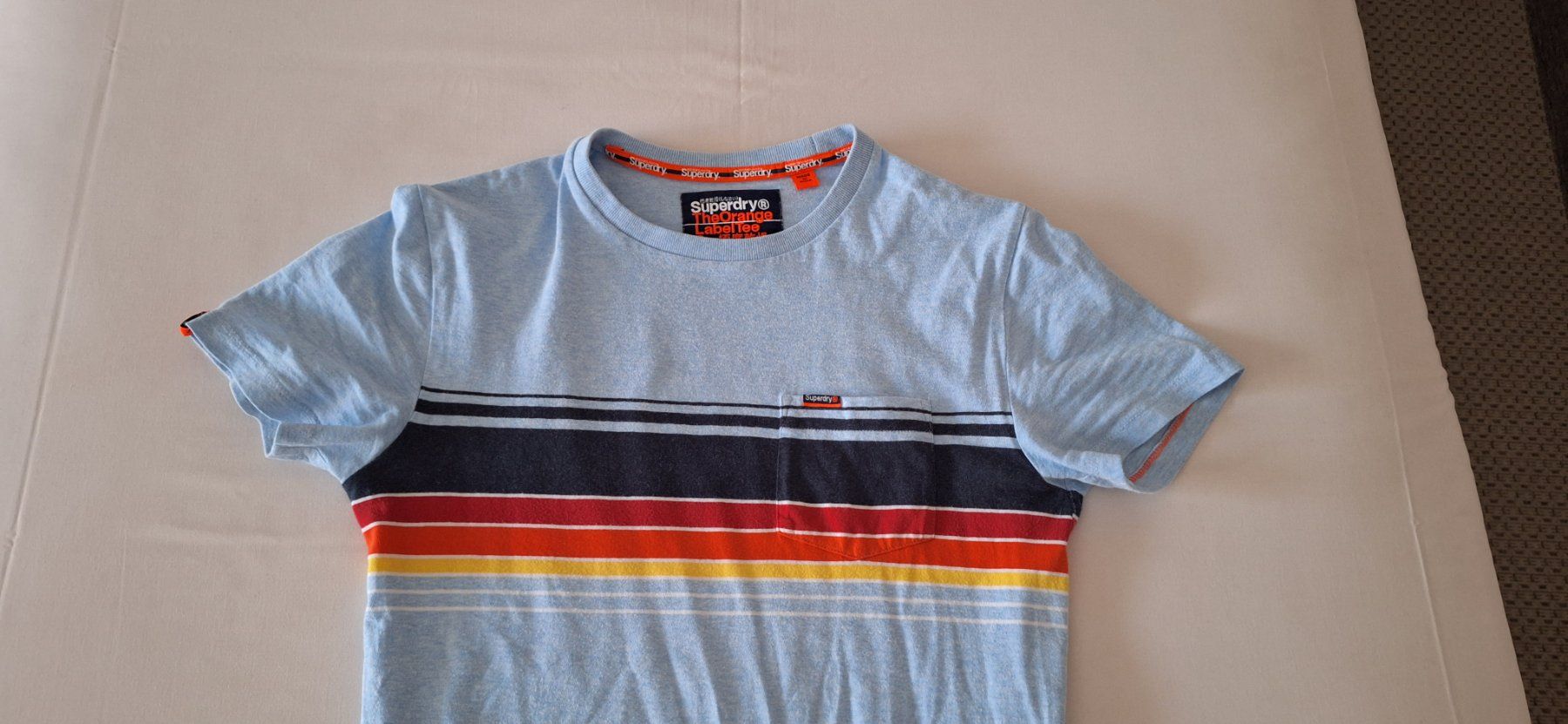 Superdry T-shirts: T-Shirt Superdry Grösse S – D'occasion à Richterswil par uscars 4