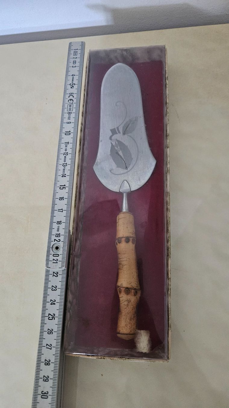 Bestecksets: Paletta per torte con manico in bambù – Gebraucht aus Melano von H-Sara 1
