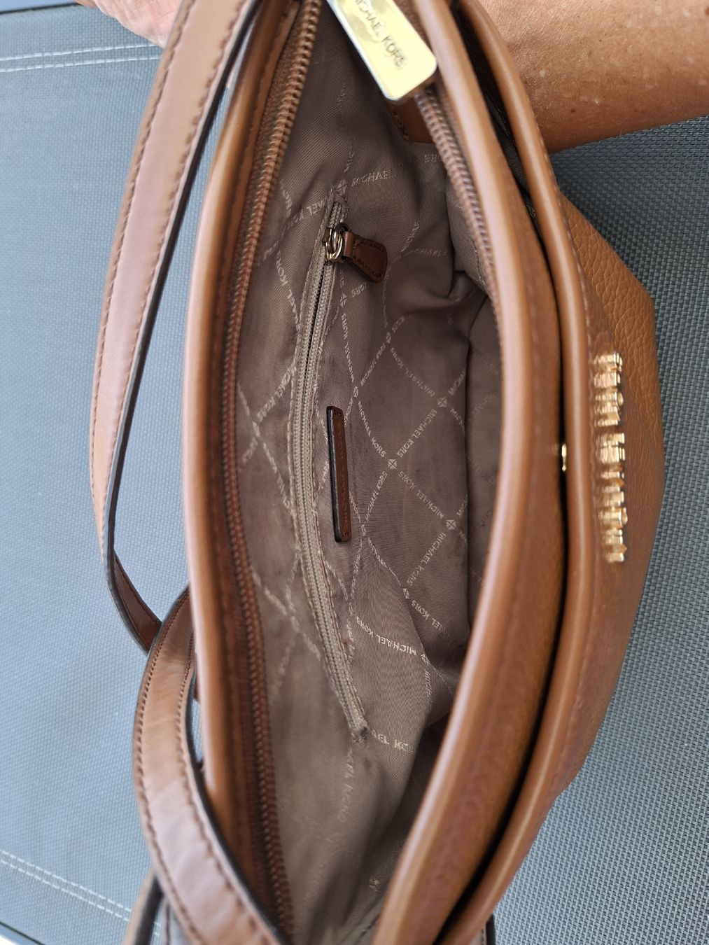 Michael Kors Taschen für Damen: Michael Kors Tasche,  feinstes Leder,  braun, – Gebraucht aus Kriens von Ricobaby 1