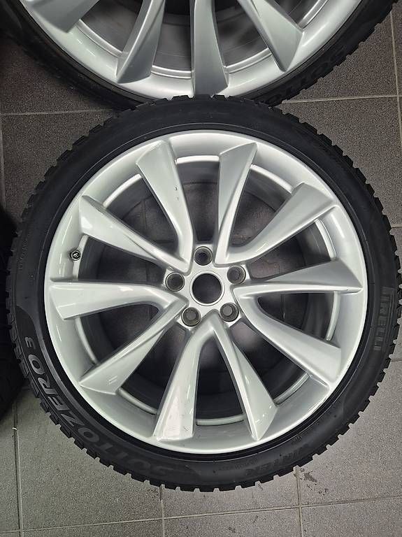 Pneus & Kompletträder: Roues Hiver Tesla Model 3 – Gebraucht aus Bussigny von NoLimiit 2