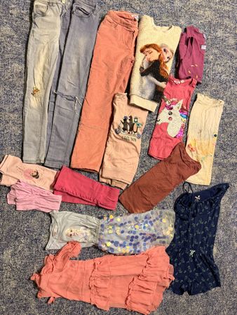 Paket Mädchen Kleider 134/140