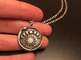 Amulett/ Anhänger Uroboros mit Mondphasen
