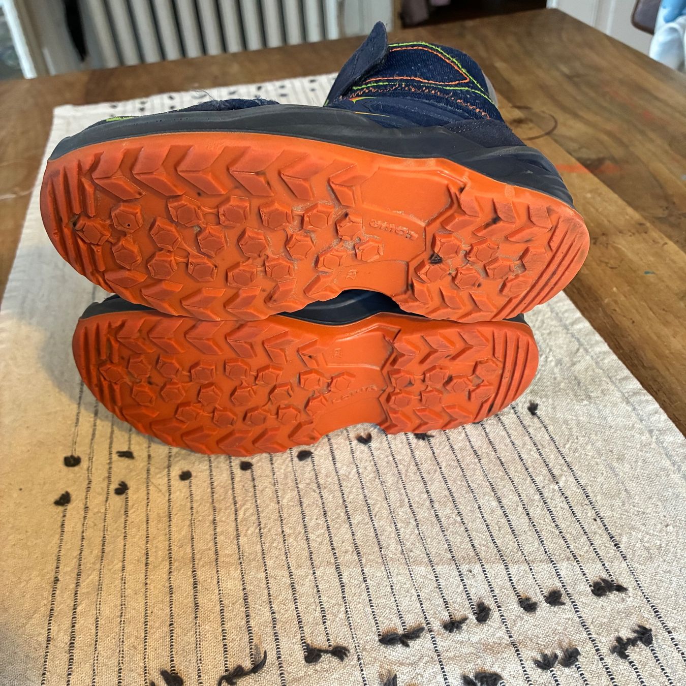 Lowa Scarpe per ragazzi: Lowa Winterschuhe Grösse 29 – Usato da Winterthur venduto da bunteperlen 2