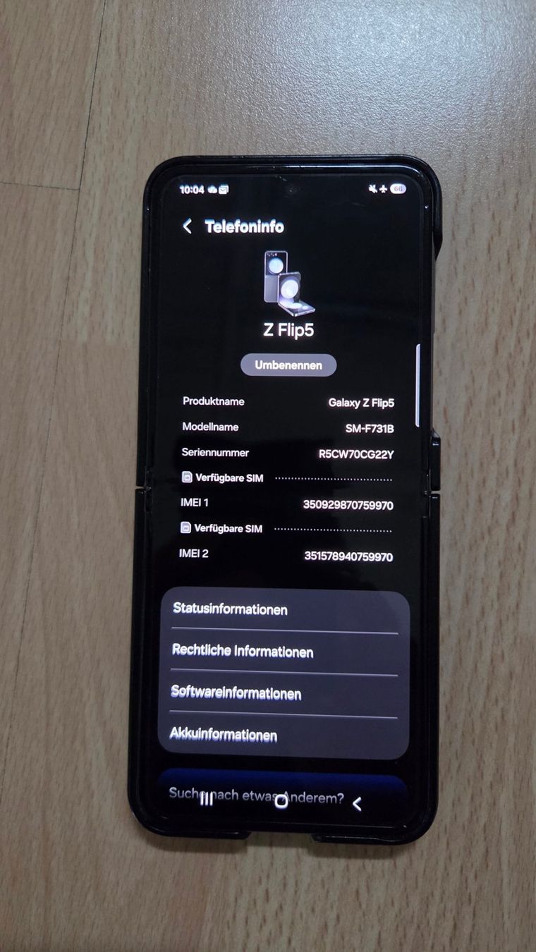 Samsung Telefoni cellulari / Smartphones: Samsung Z Flip5 – Usato da Bonstetten venduto da Vieri1 2