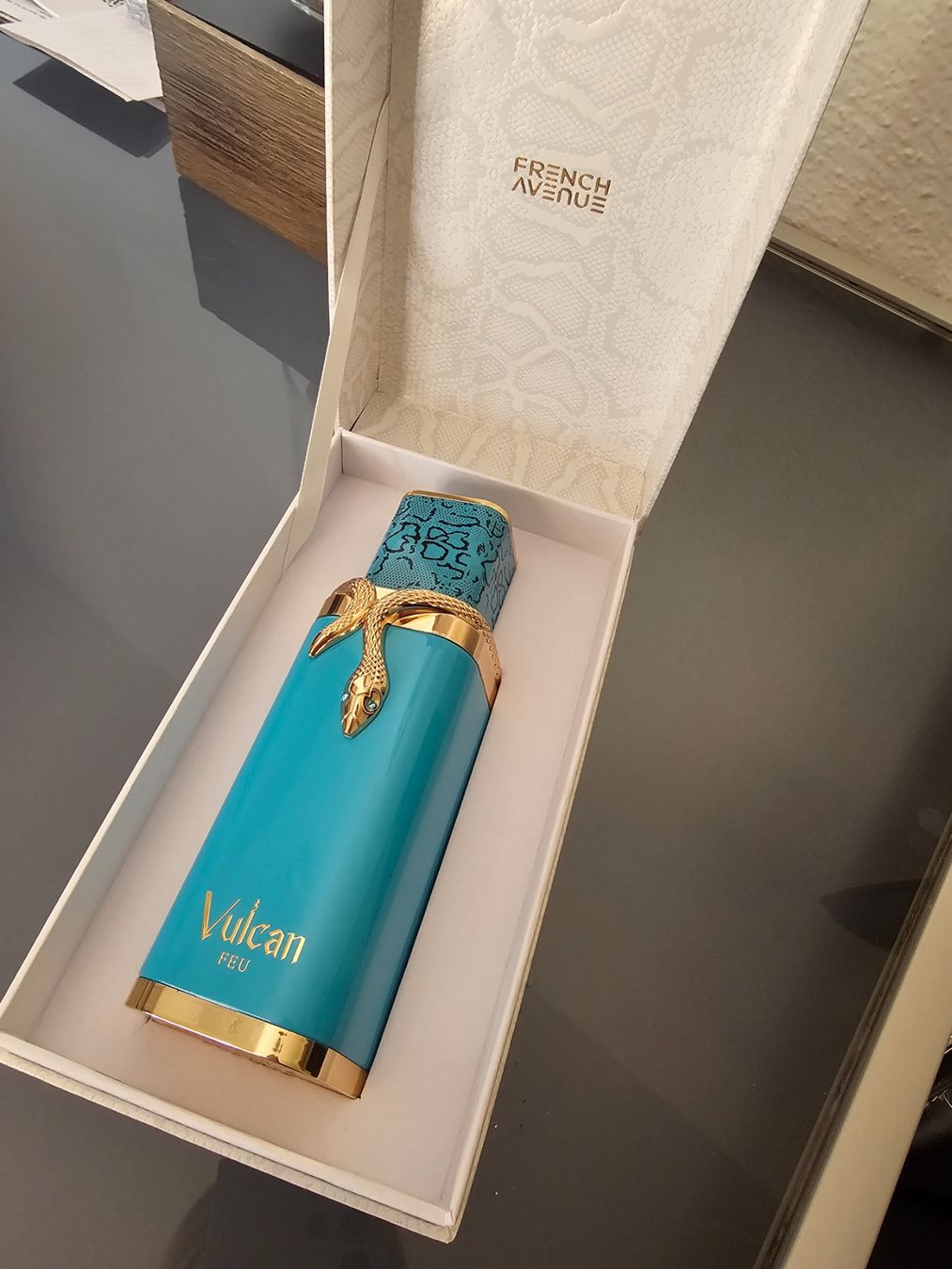 Parfums & Eau de Toilette: French Avenue Vulcan Feu – Neuf (Voir description) à Kloten par Anni9129