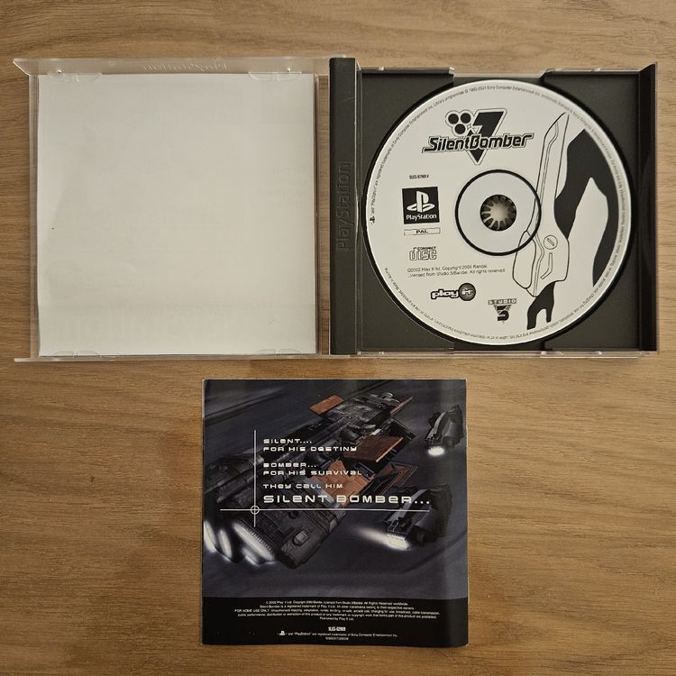 Silent Bomber Sur PS1 – PAL Complet – 100% Français – Avec Pubs Rétro – Bon état