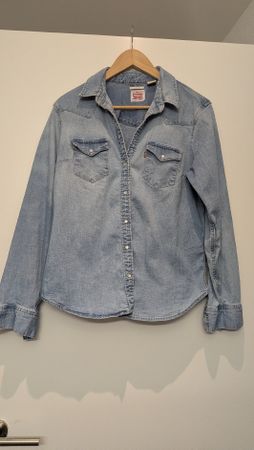 Levi Strauss Classic Fit Denim Shirt Size M