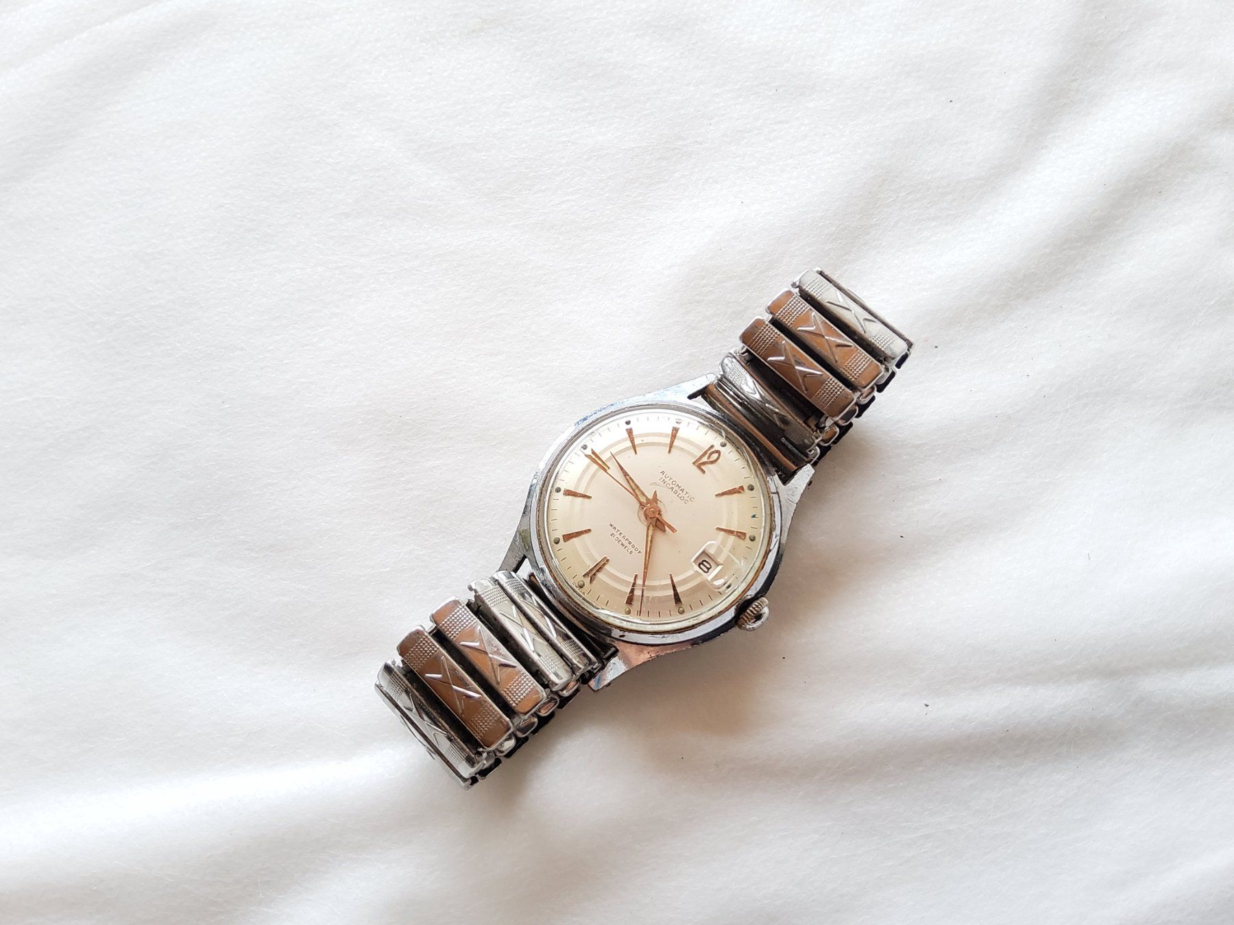 Orologi: Montre bracelet vintage automatic  – Usato da Malleray venduto da Broc-antique 1
