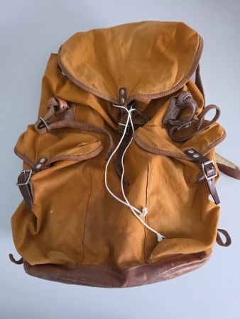 Antiker Bergsteigerrucksack Canvas - Leder-Beschläge - 1960