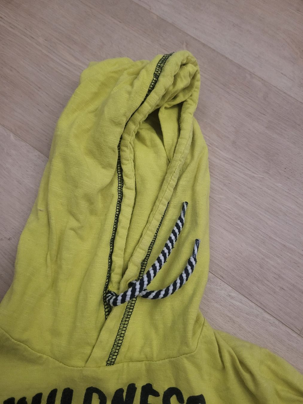 Camicie, T-shirt & Polo: tolles Shirt Gr. 104 – Usato da Lupsingen venduto da sta_wgg5 2