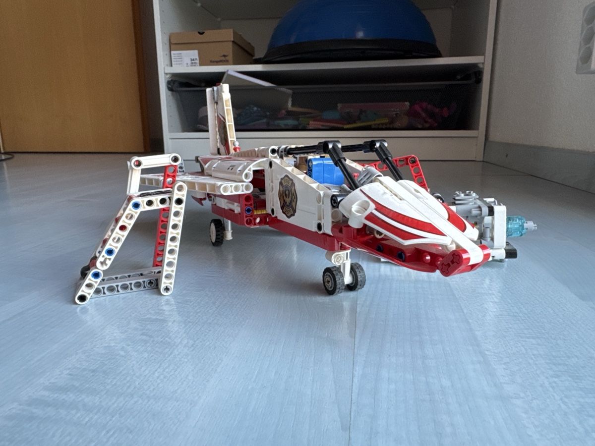 Lego Jeux de construction: LEGO Technic Avion de pompier 42120 bon état – D'occasion à Pâquier-Montbarry par ada_w658 2