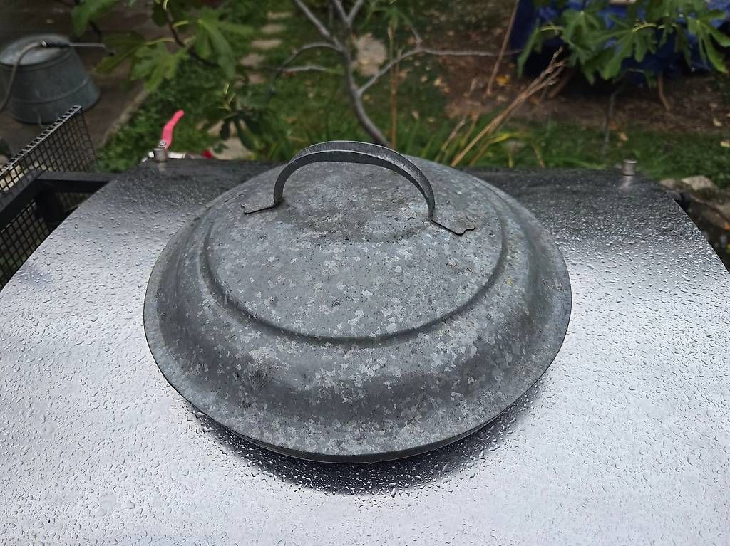Sonstiges für Haushalt & Wohnen: Zinkdeckel mit Griff, rund - für Eimer / Kessel – Gebraucht aus Basel von Mahapo