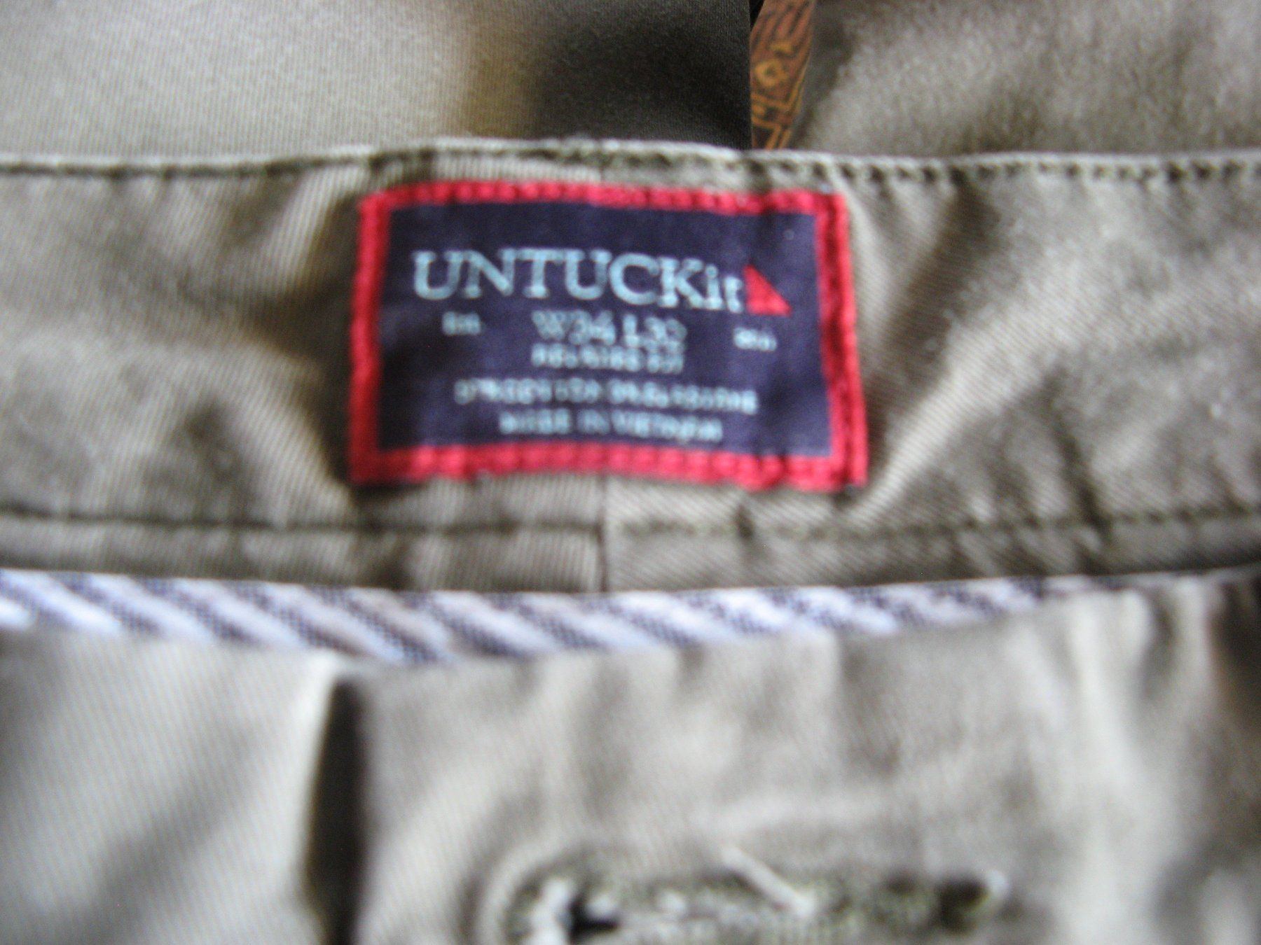 Pantaloni: Männer Hose von UNTUCKit Gr. 34/32 – Usato da Zürich venduto da apil 4