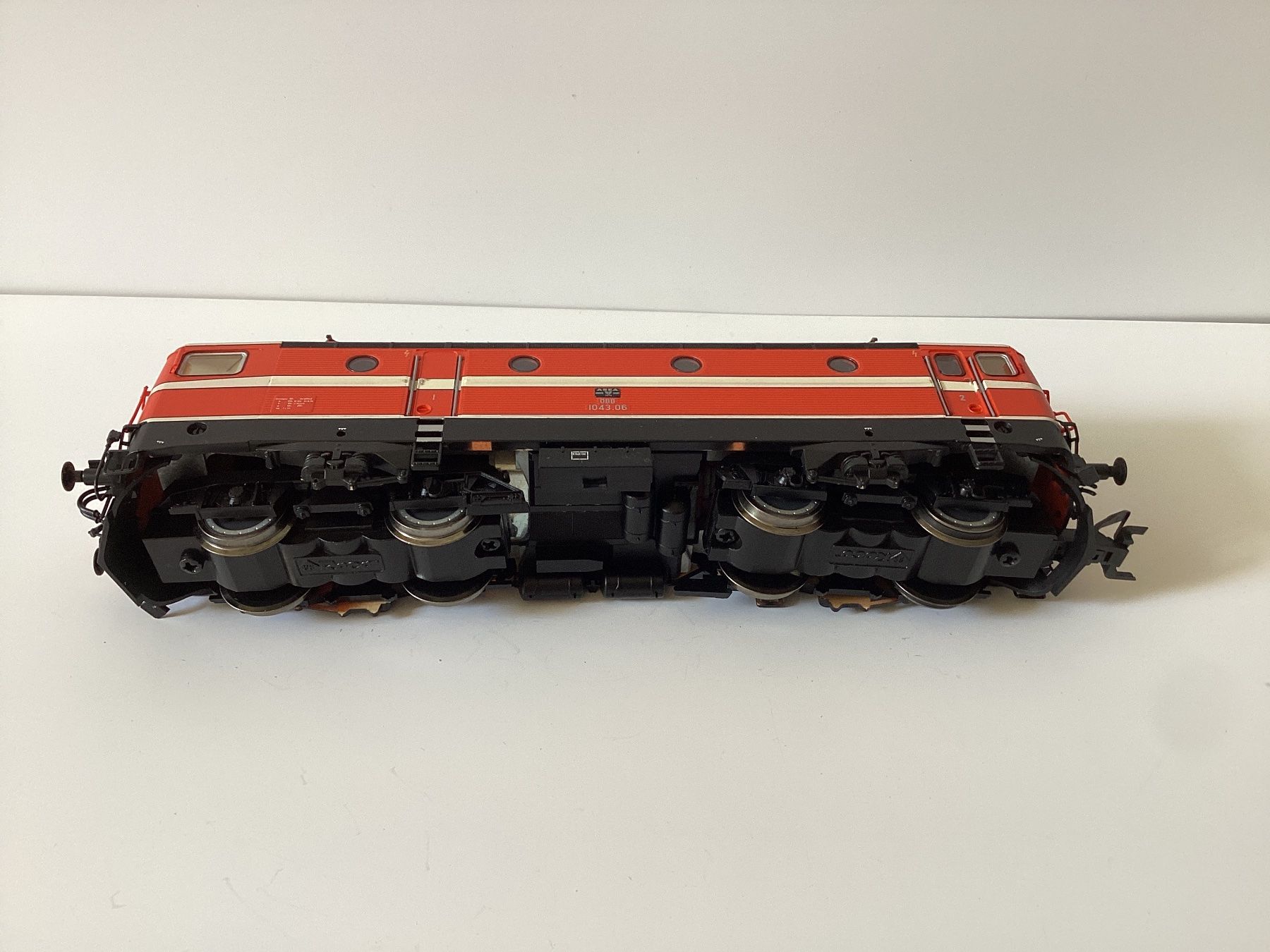 Roco Modellini di ferrovie: Roco 63760 ÖBB 1043.06 H0 1:87 – Usato da Effretikon venduto da simtek_de 3