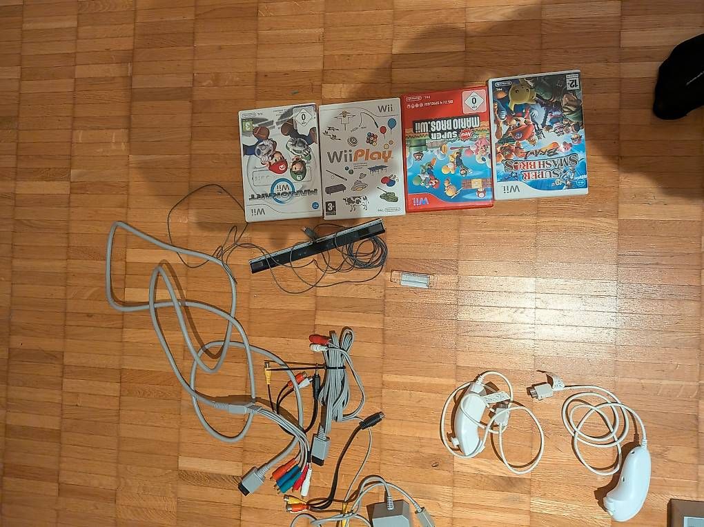 Nintendo Consoles: Wii mit Spielen – D'occasion à Seewen SZ par MatthiasF02