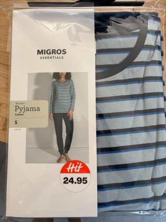 Pyjama deux pièces, taille S neuf