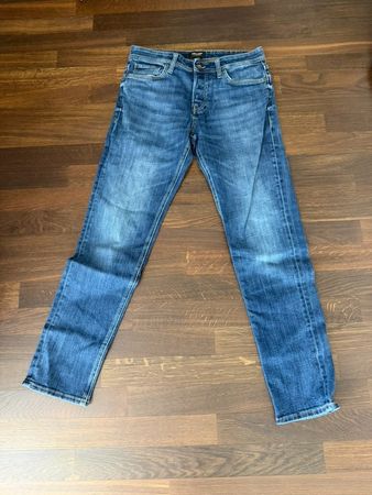Tolle Jeans - Jack & Jones MIKE/tapered 31/34 - wie neu