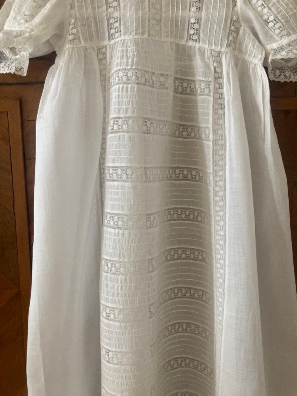Vestiti & Gonne: Antikes Taufkleid und Unterrock – Usato da Genève venduto da CH1938 3