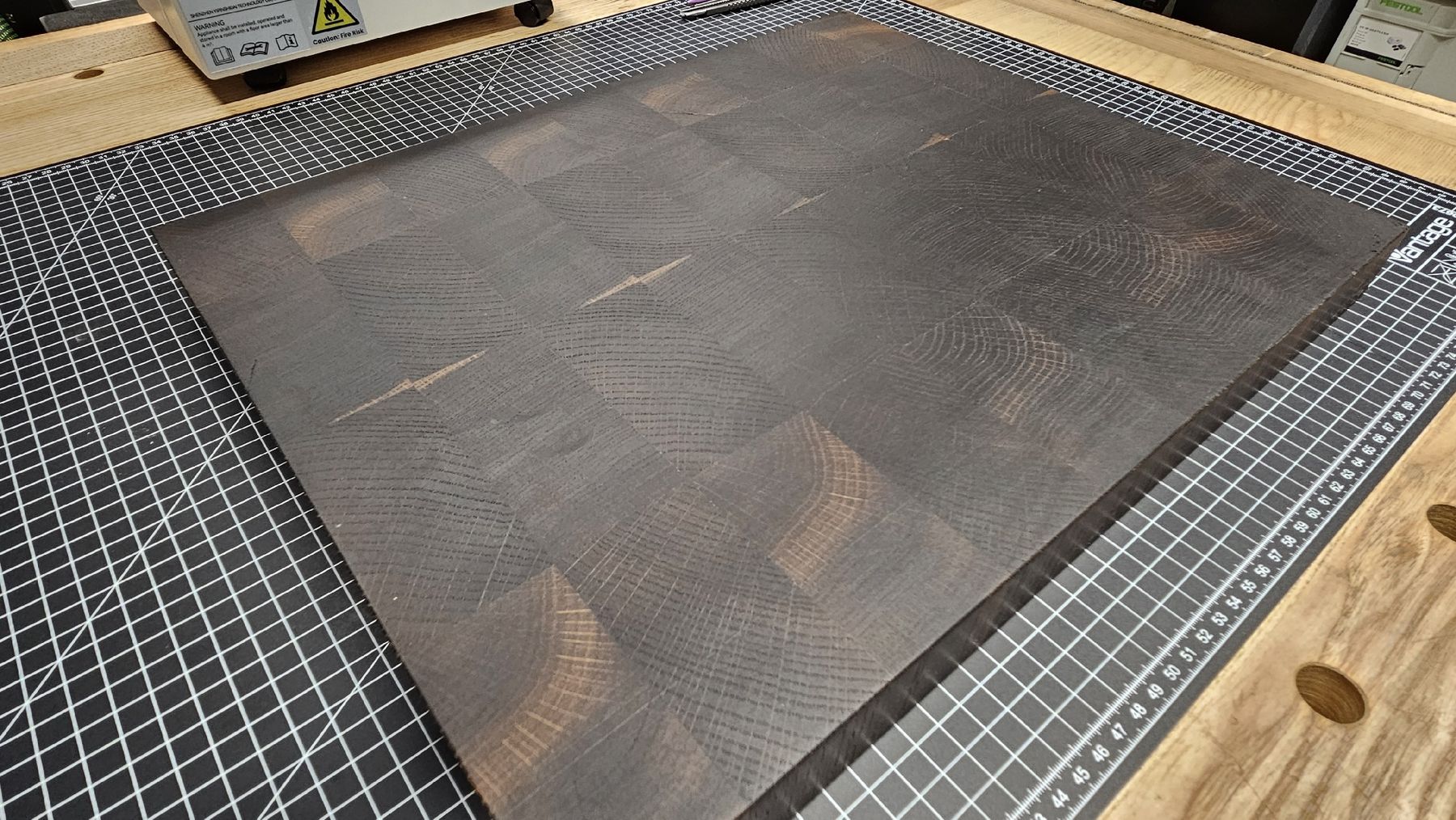 Articoli in legno: schneidebrett hackbrett geräucherte eiche – Nuovo (secondo la descrizione) da Frauenfeld venduto da Simonpuorger 1