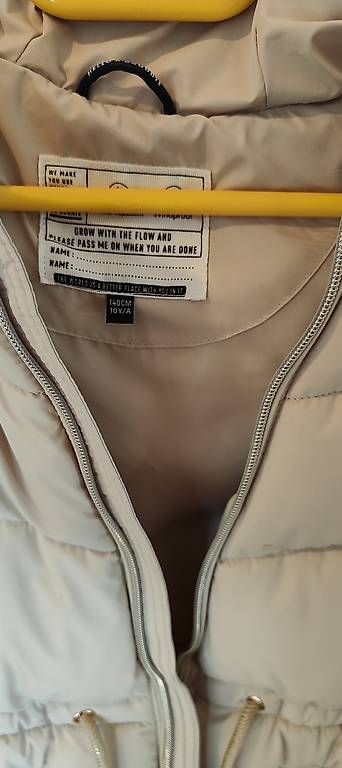 Altro abbigliamento per bambina: Kinderweste Gr. 140 – Usato da Windisch venduto da Dan.Win 2