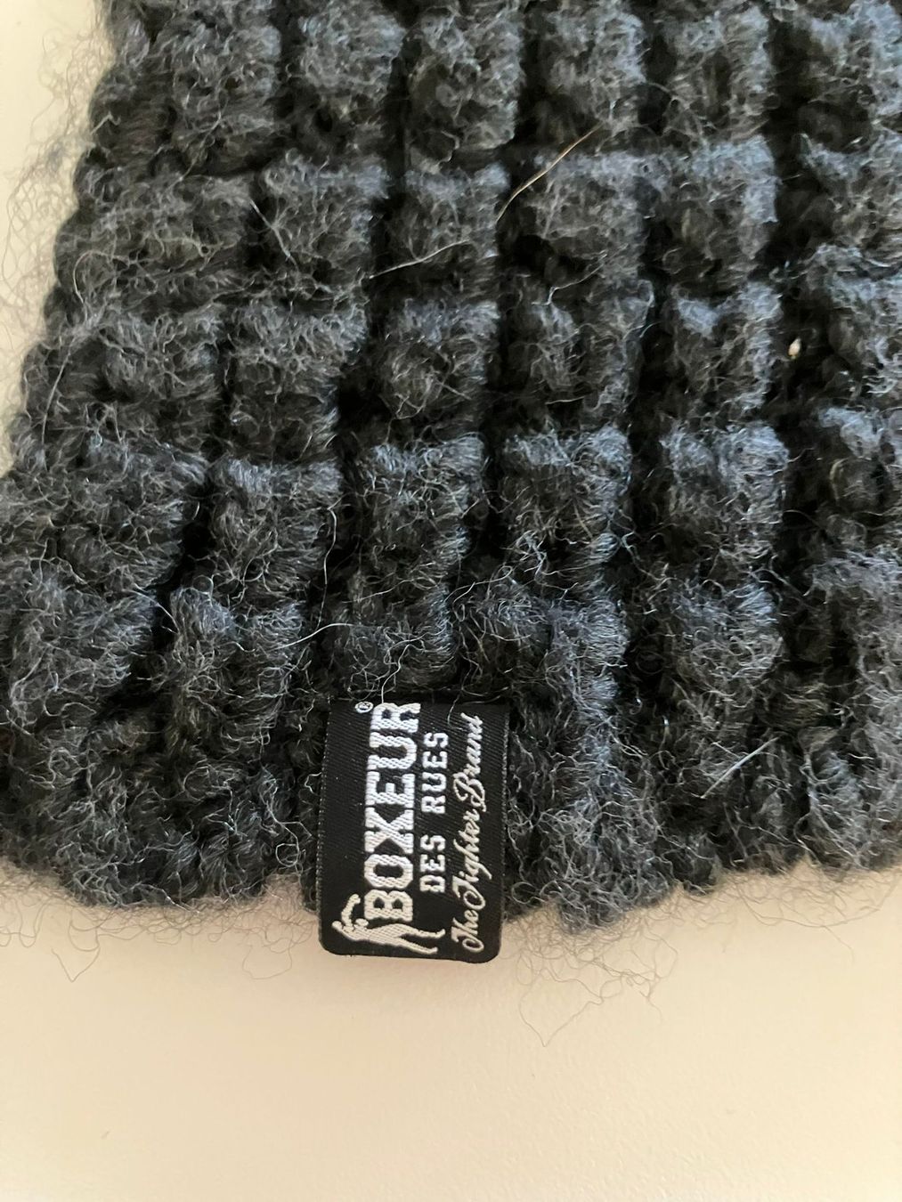 Foulards, Tücher & Schals: Sciarpa invernale Boxeur des Rues – Gebraucht aus Melano von H-Sara 1