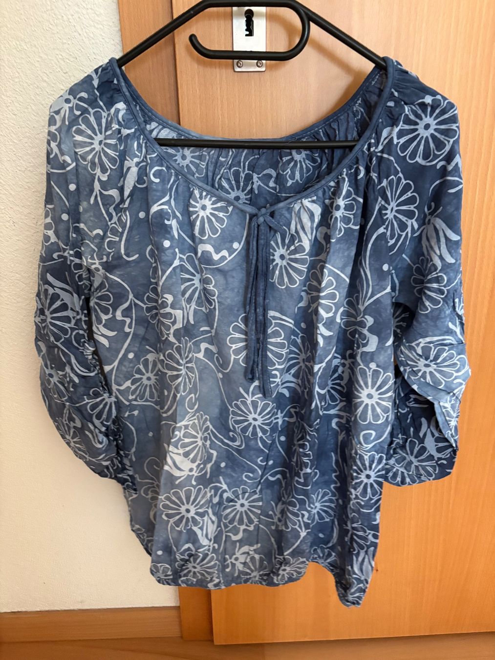 Lotti di vestiti: Blusen Grösse 38 – Usato da Deitingen venduto da Fabiandeitingen 1