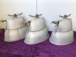3 Lampes industrielles vintage en aluminium et fonte