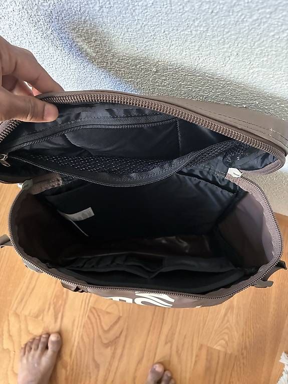 North Face Borse: Northface Fuse 30L Rucksack – Usato da Oetwil a.d. Limmat venduto da darkestsideofthemoon 2