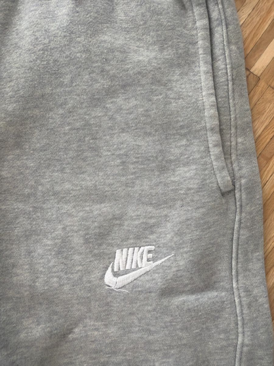 Nike Hosen: Nike grey pants M – Gebraucht aus Zürich von btan0 2
