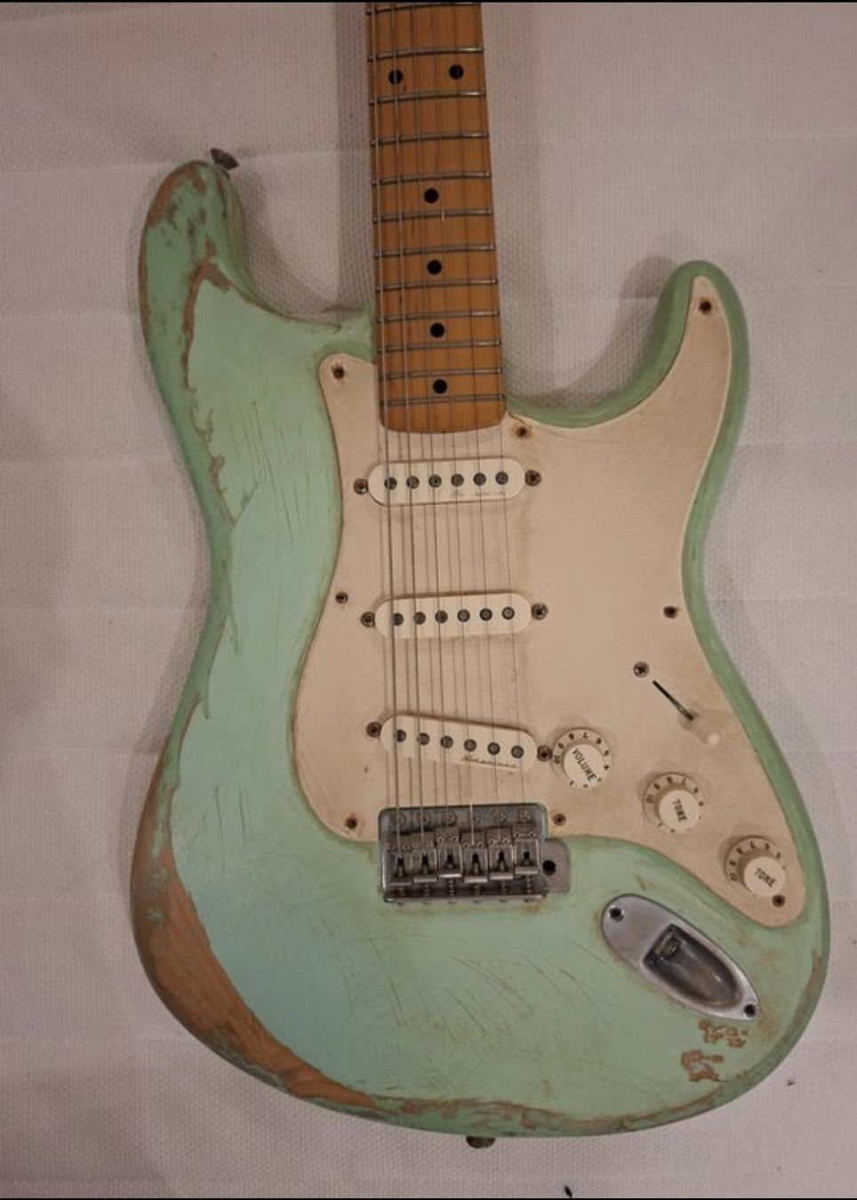 Fender Strumenti musicali: Fender Stratocaster Relic – Usato da Zürich venduto da dar74