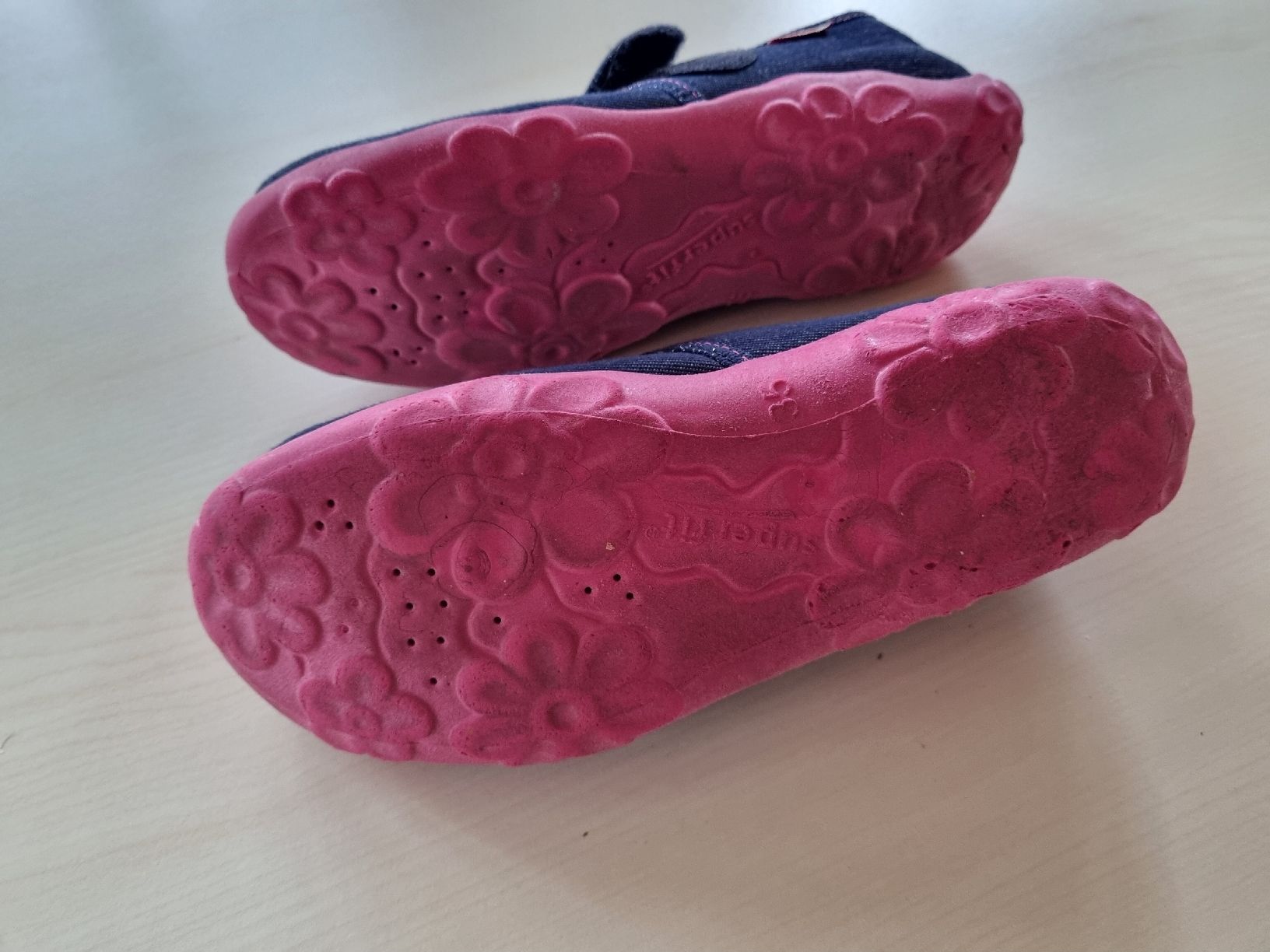 Superfit Scarpe per ragazze: Hausschuhe Mödchen Superfit Gr. 35 – Usato da Reichenbach i. K. venduto da Fanki83 3