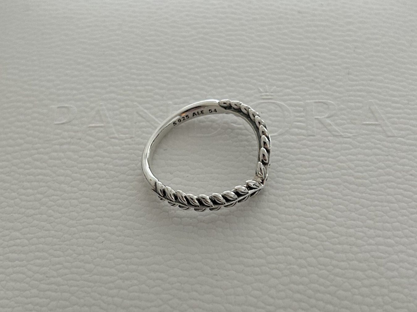 Pandora Anelli: Original Pandora Weizenähren Wishbone Ring – Nuovo (secondo la descrizione) da Rheinfelden venduto da Boutique_Luxe 1