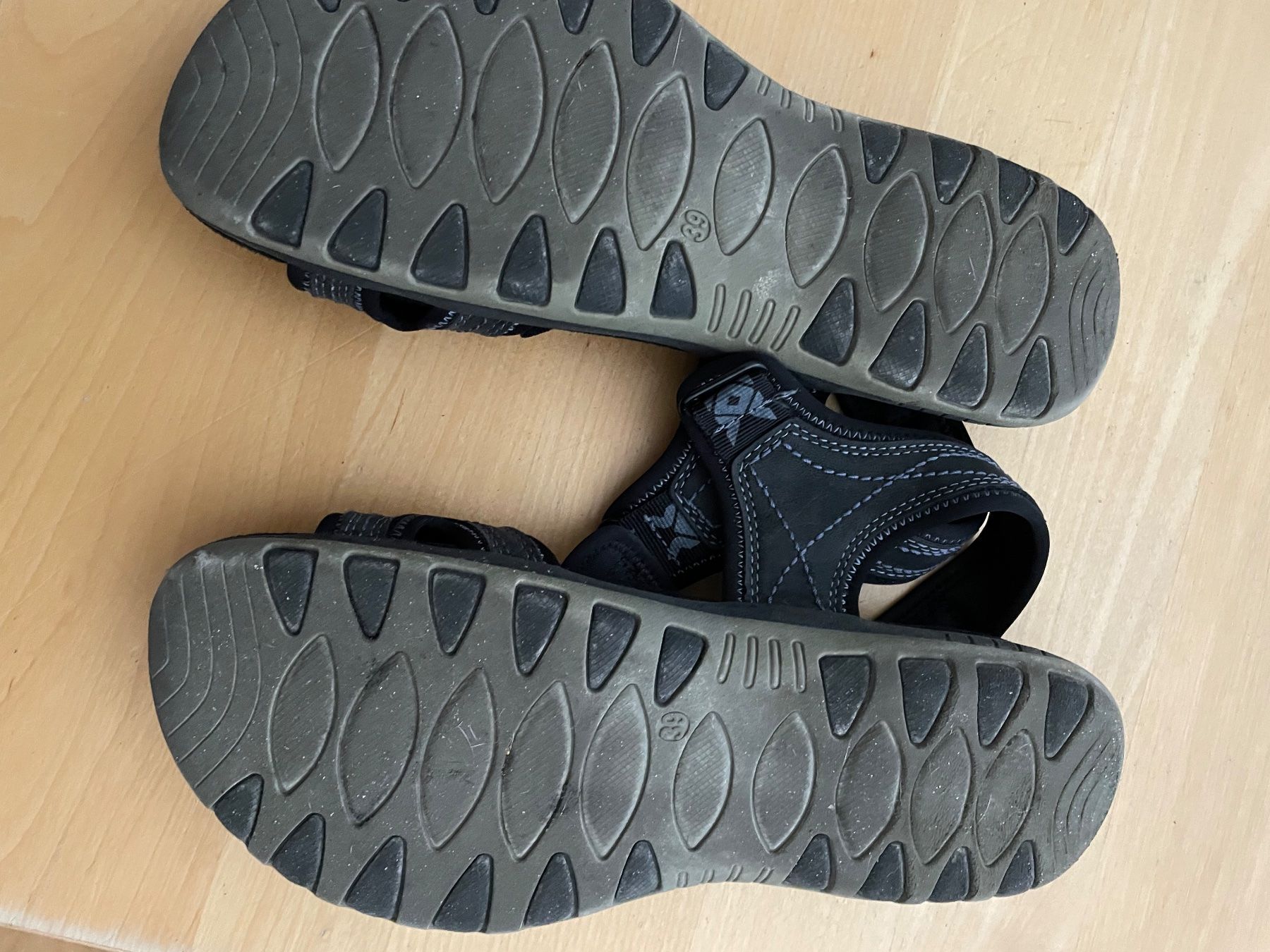 Scarpe da donna: Sandalen gr.39 – Usato da Zofingen venduto da Hathoway 3