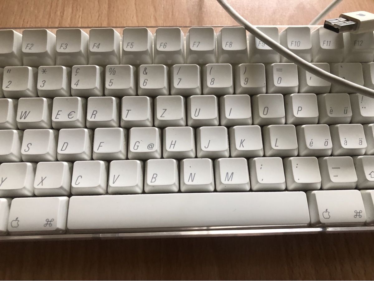 Apple Tastiere: Apple Keyboard Tastatur Computer (Original) Geschenk 1A – Nuovo (secondo la descrizione) da Wetzikon ZH venduto da Flagricardo 3