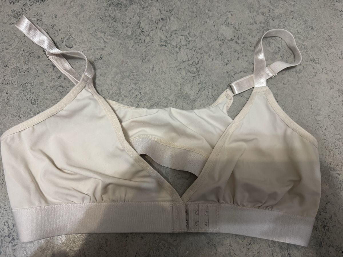 Altra biancheria intima: BH, Gr. L, Beige – Nuovo (secondo la descrizione) da Pfäffikon ZH venduto da Tetu.33
