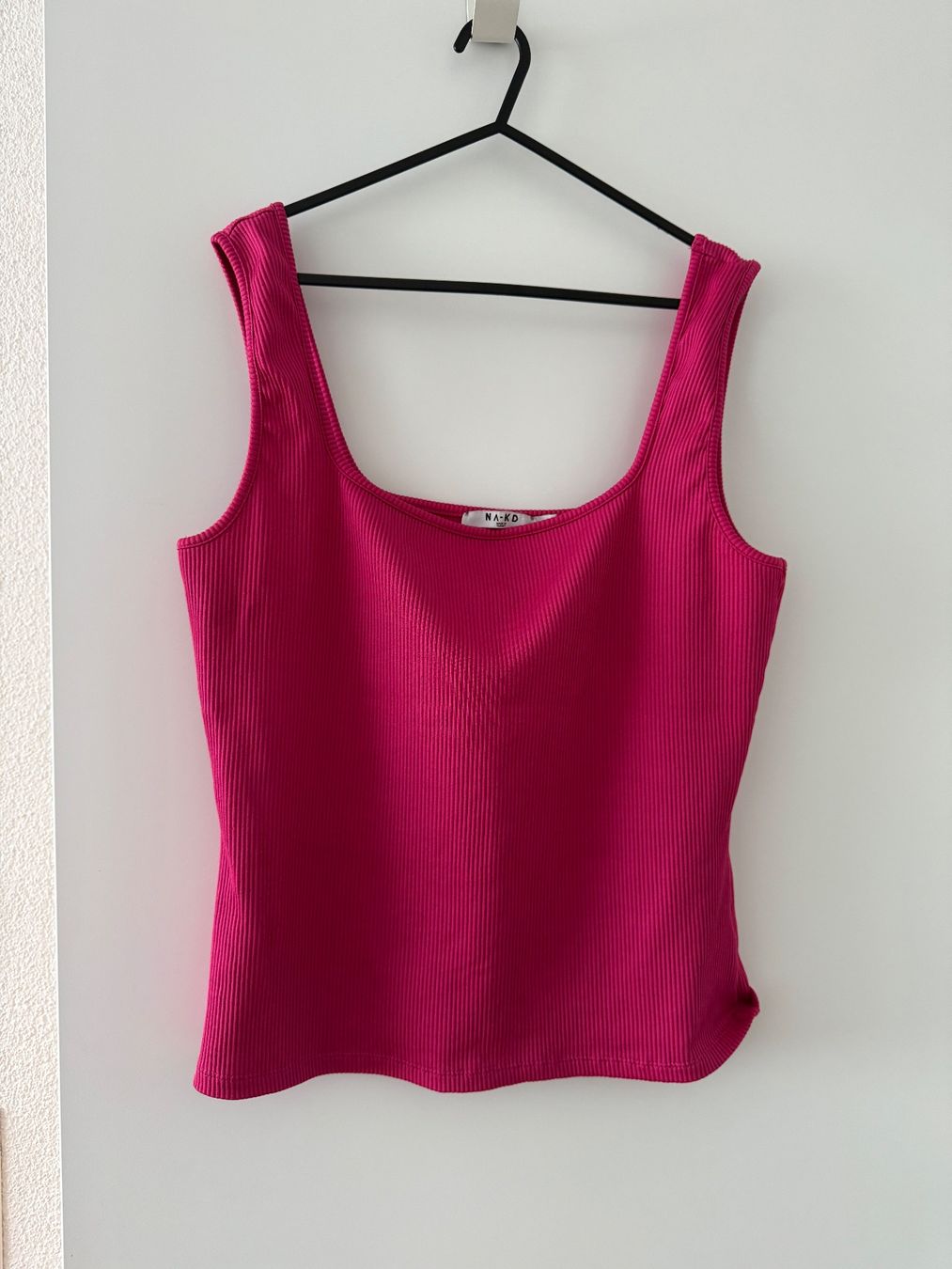 Na-kd Tops: Pinkes Top von NA-KD - XXL – Gebraucht aus Rothrist von G.F.1997 1