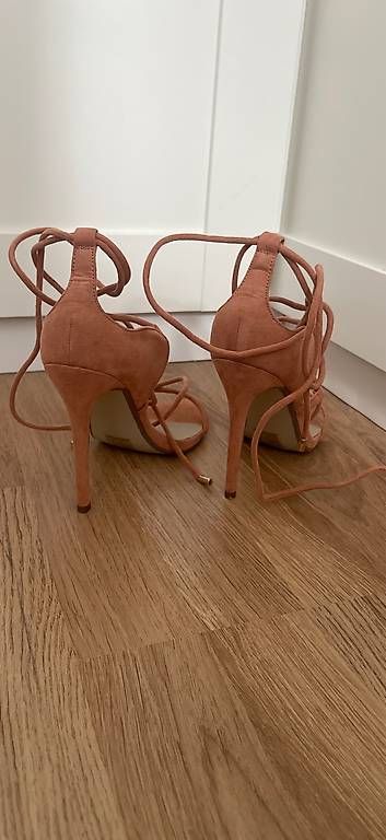 Scarpe da donna: High Heels Grösse 39 Koralle – Usato da Abtwil SG venduto da Allyv 1
