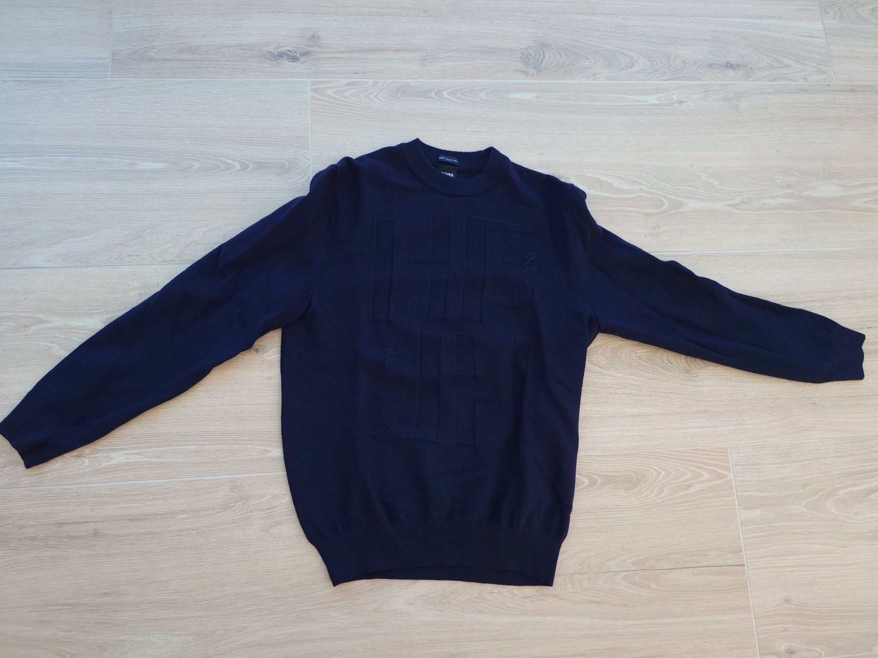 Pullover & Sweatshirts: Hugo Boss sweater – Gebraucht aus Epalinges von bracelet123