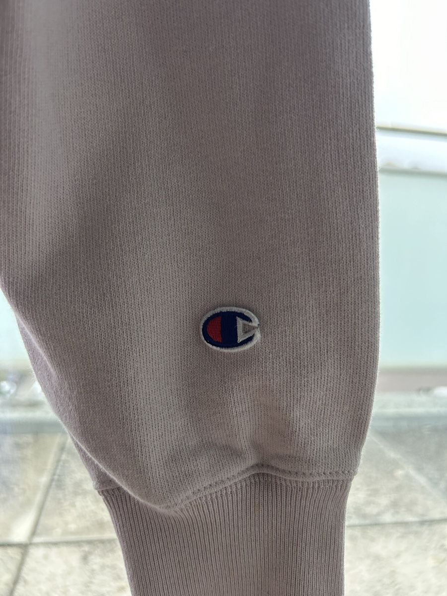 Champion Pullover & Sweatshirts: Lavender Champion Thick Hoodies – Gebraucht aus Genève von Noemie.wrmsi 3