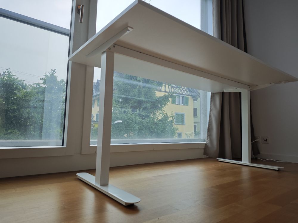 Scrivanie: Moderner Schreibtisch 160x80 cm – Wie neu – Usato da Thalwil venduto da dpu_w2xq 1