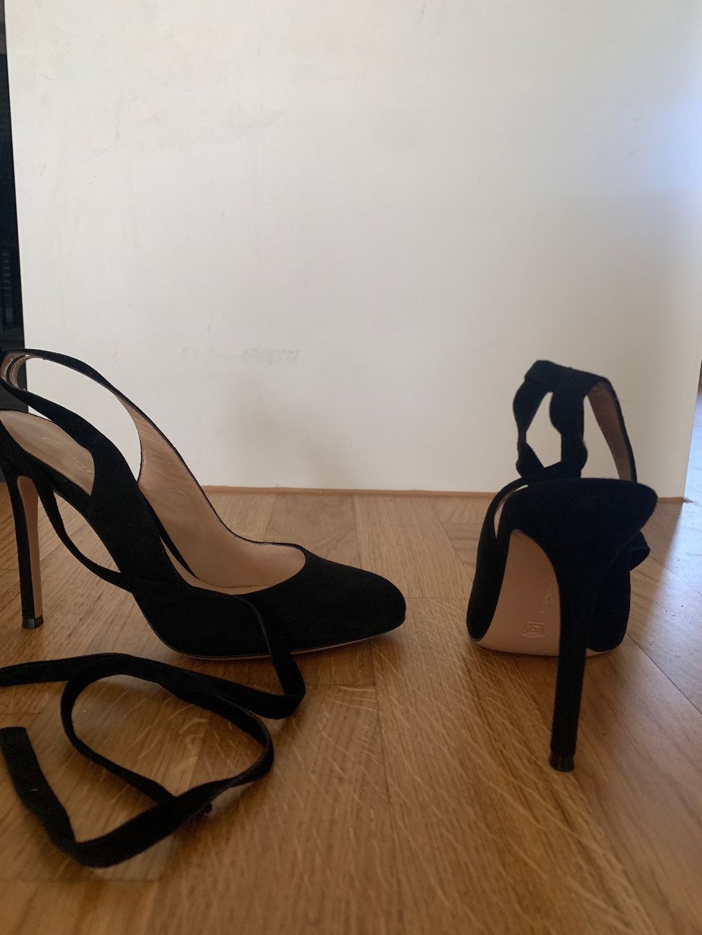 Gianvito Rossi Scarpe da donna: Gianvito Rossi 38 – Usato da Basel venduto da deje85