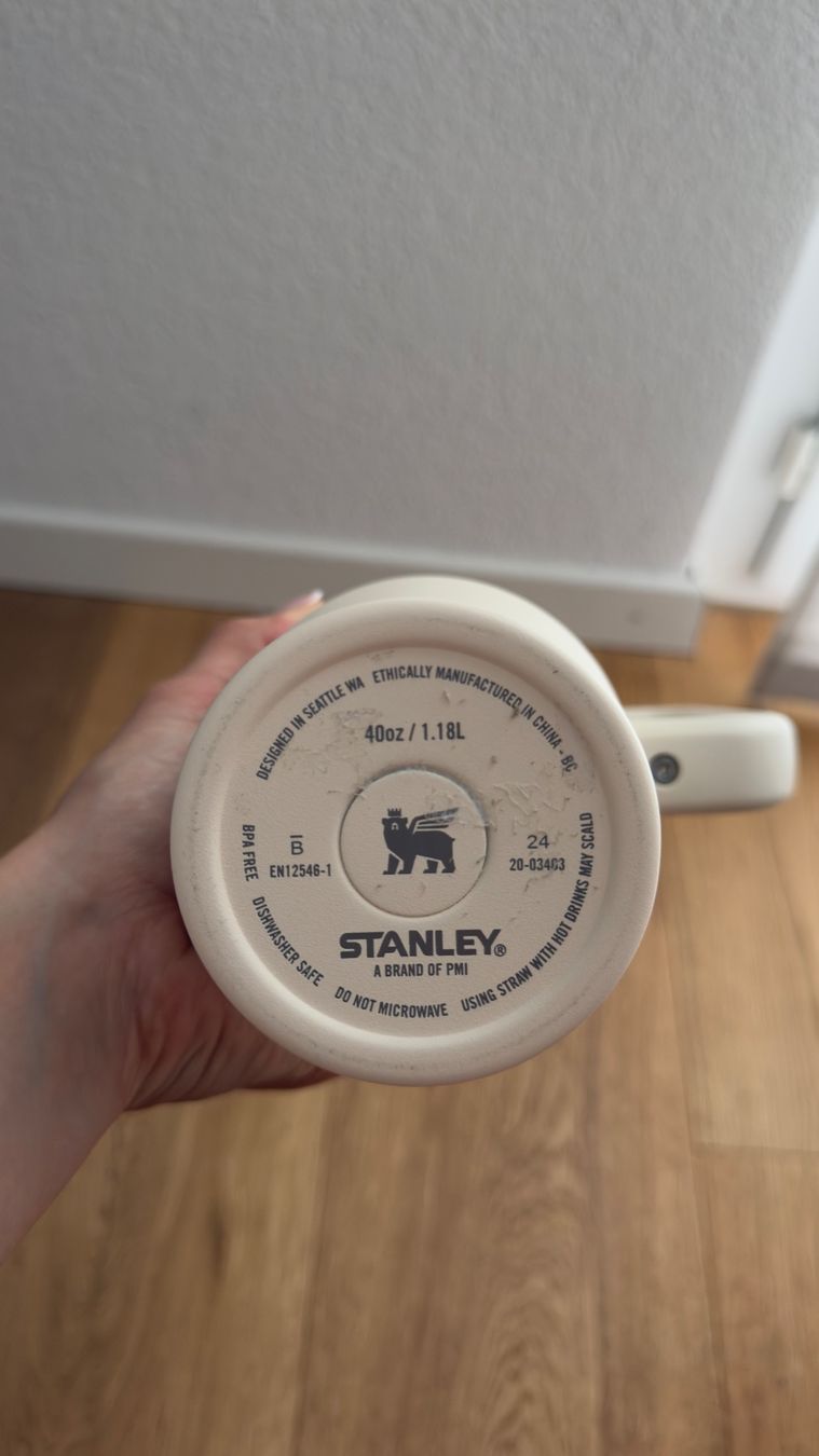 Stanley Borracce & Thermos: Stanley Trinkflasche Rosa 1.18 l – Nuovo (secondo la descrizione) da Wil SG venduto da lana_jess20 4